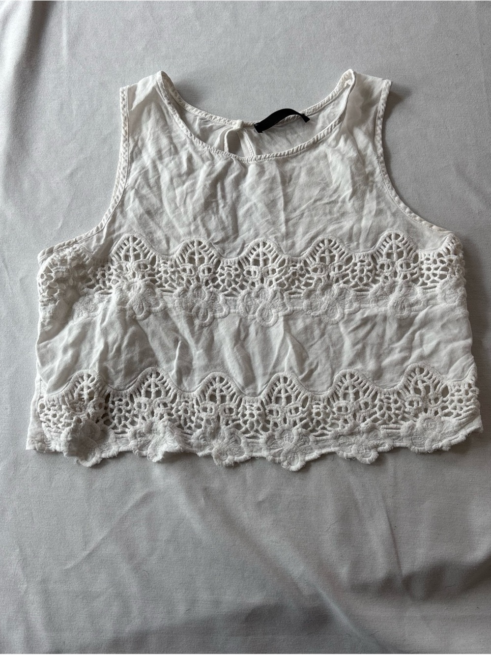 Vintage Women’s White Crochet Crop Tank Top